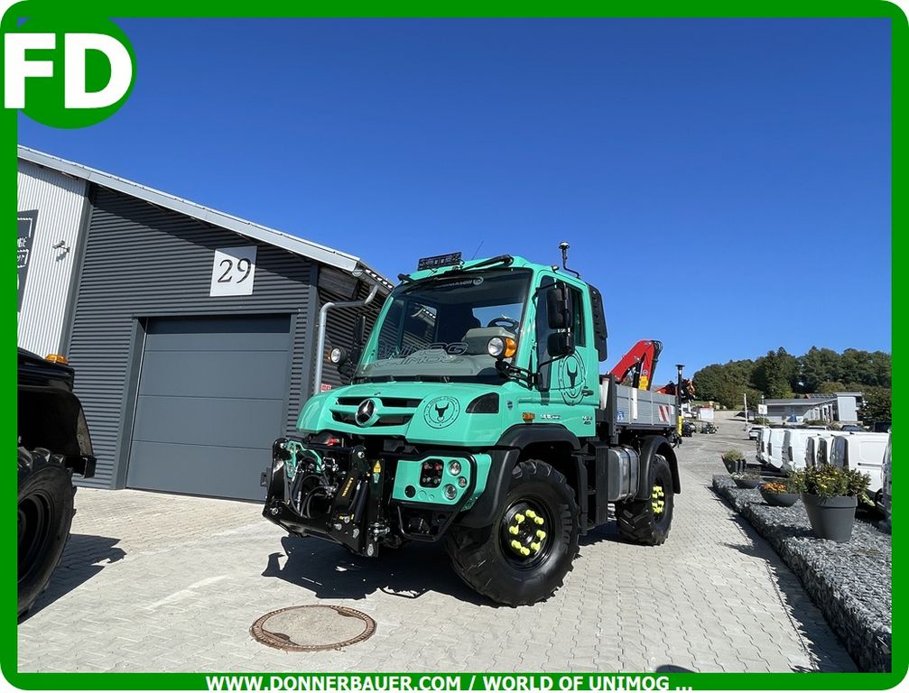 Mercedes Unimog U318 mit Ladekran zum Absatteln , 7500 kg 2