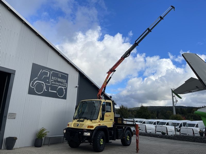 Mercedes Unimog U300 mit Ladekran , 1a Zustand , 7500 kg 2