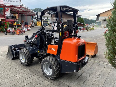 Kubota RT 210