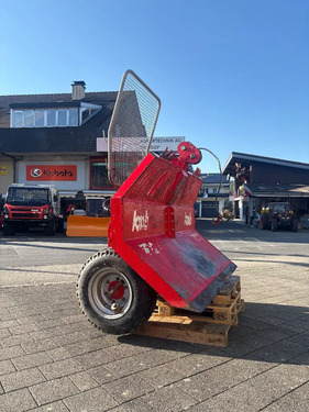 KMB R10