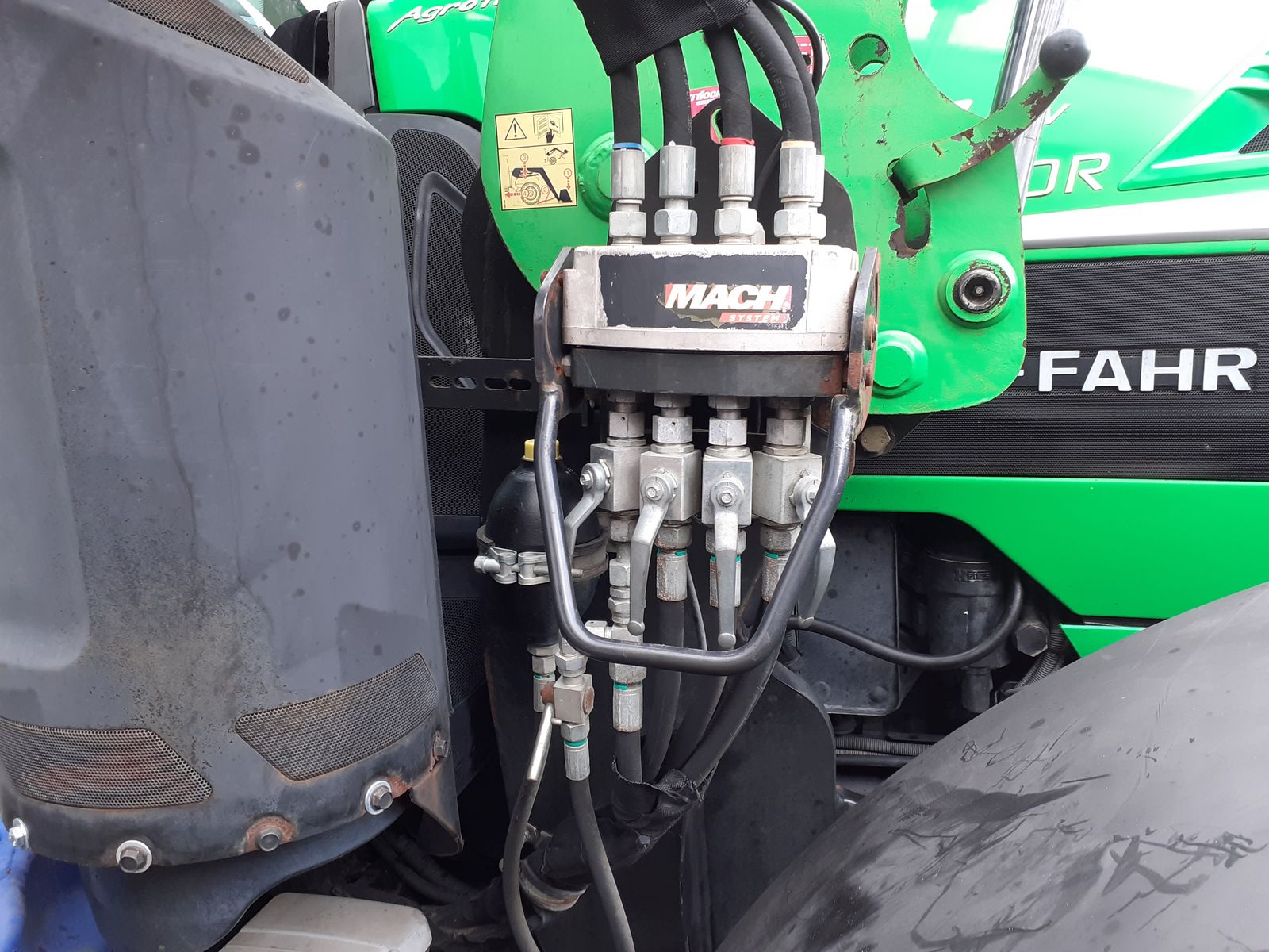 Deutz Fahr Agrotron TTV 6190 3