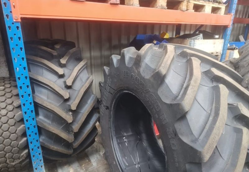 Trelleborg Trelleborg Reifensatz (vorne & hinten) NEU! 1