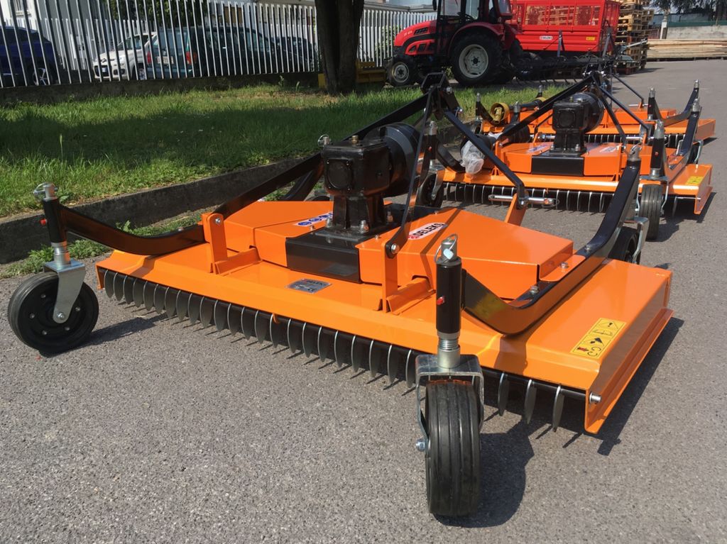 Deleks Sichelmäher DM-150 3