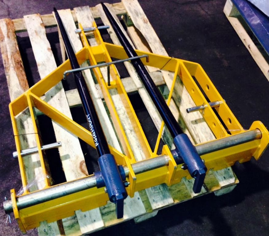 Deleks Heuballengabel für Kleintraktoren D-700K 2