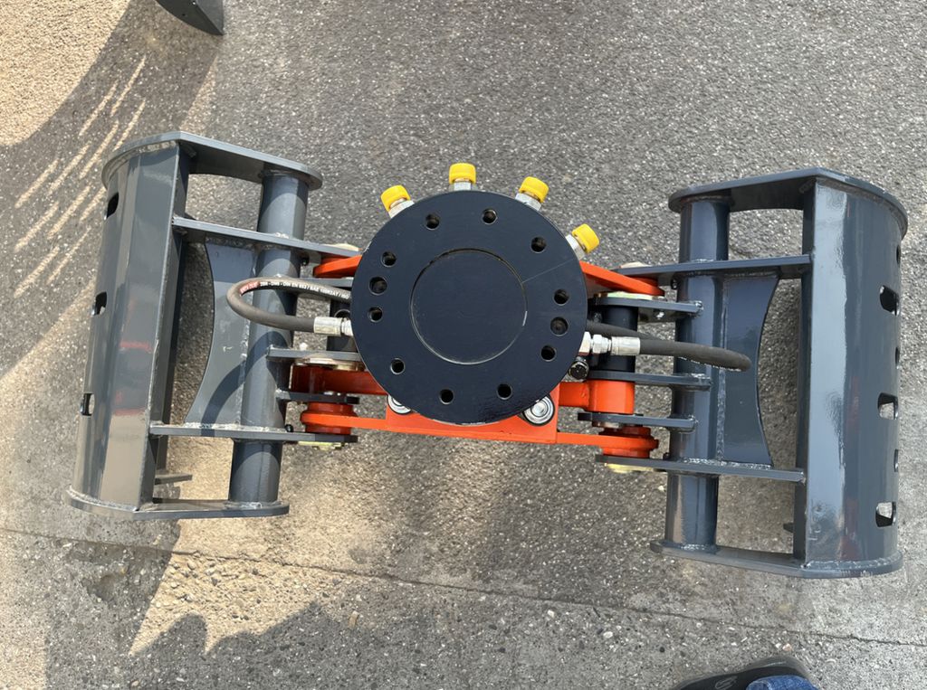 Deleks DKP15 Sortiergreifer mit Rotator 3