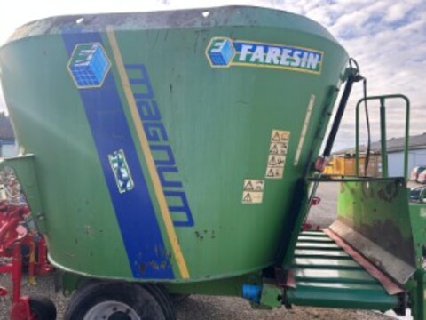 Faresin Futtermischwagen Magnum TMRV 1100 2