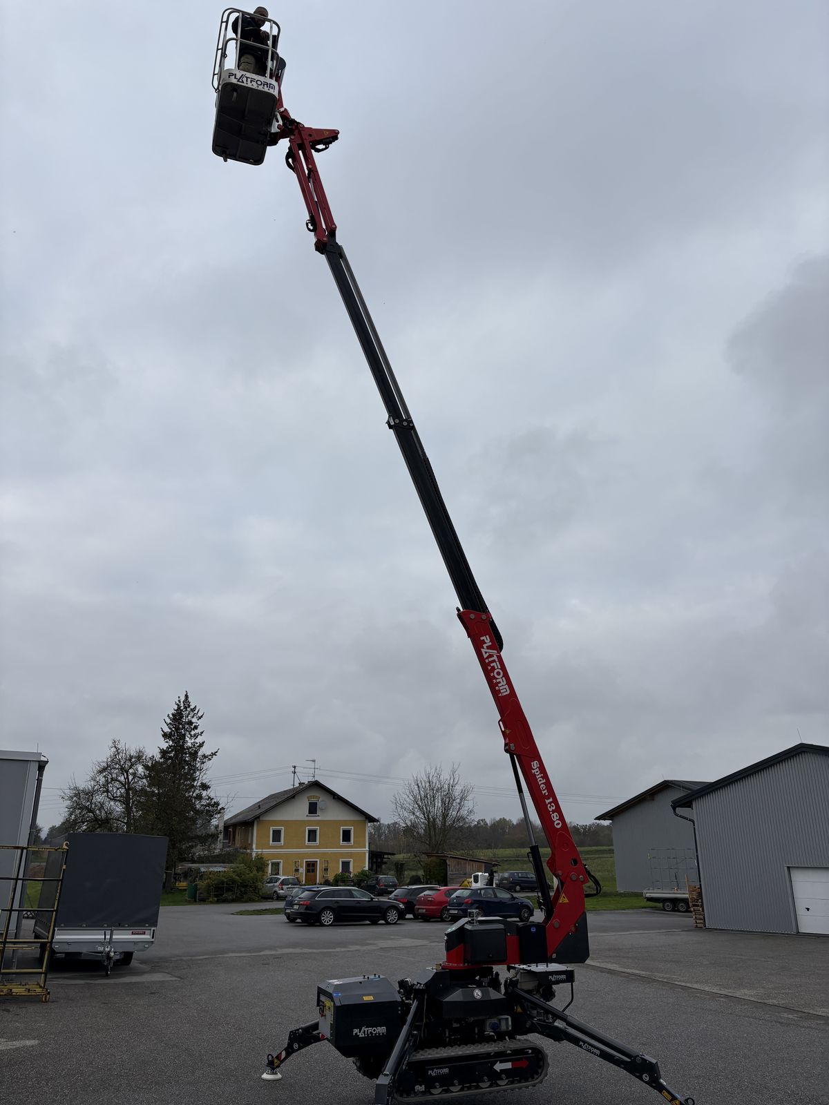 Basket Raupenarbeitsbühne 2