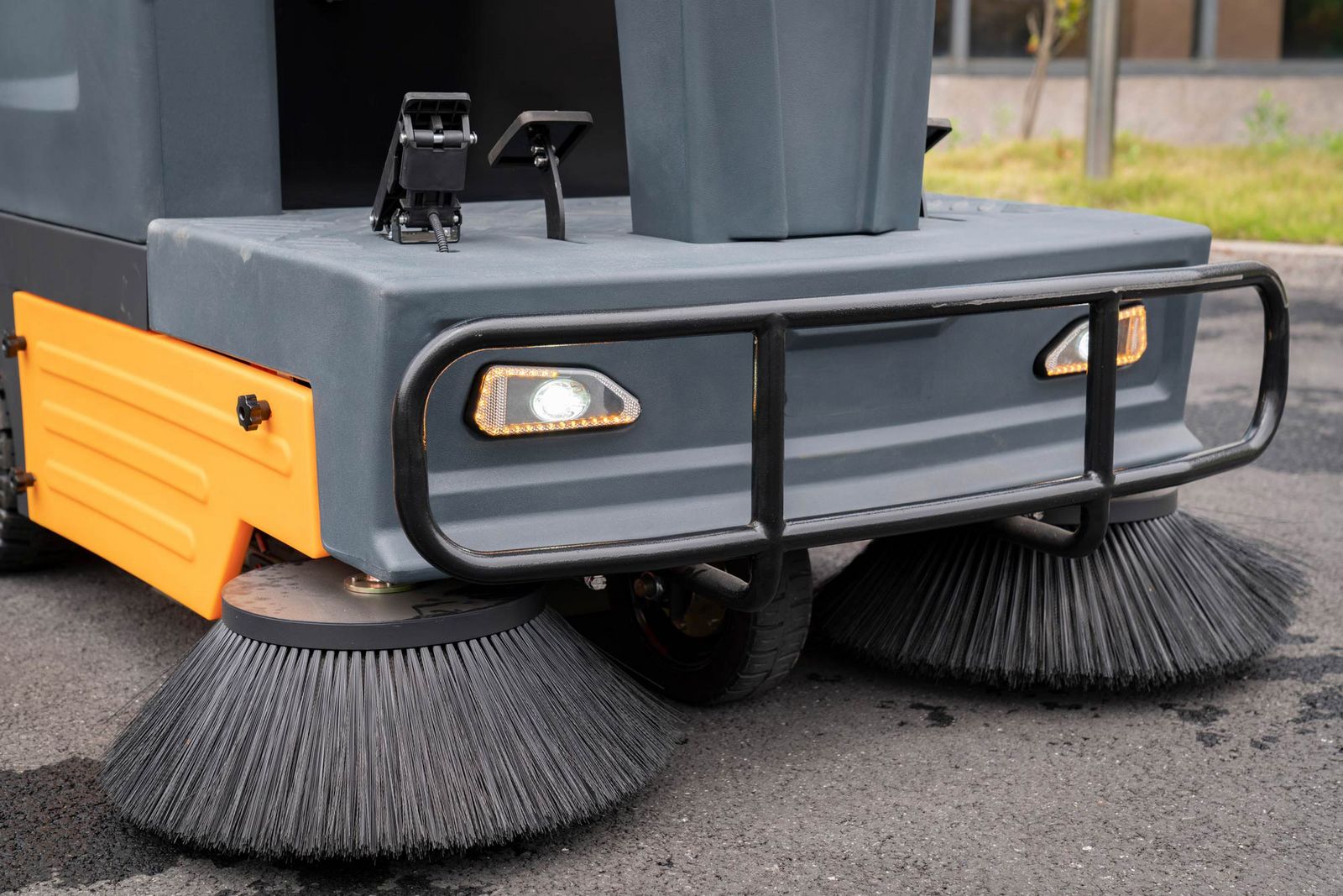 Kehrmaschine HOLVEX U135P 3