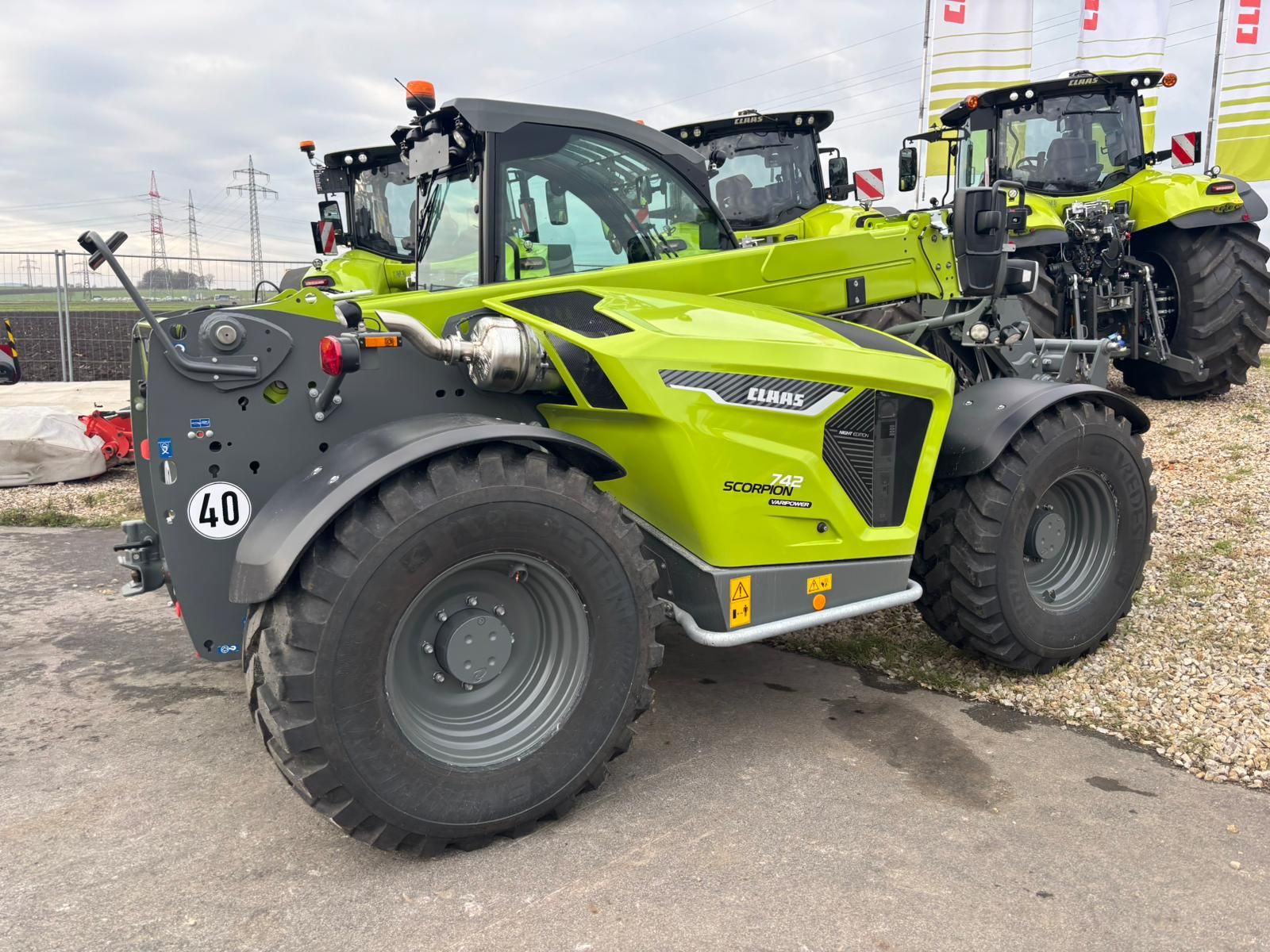Claas Scorpion 742 1