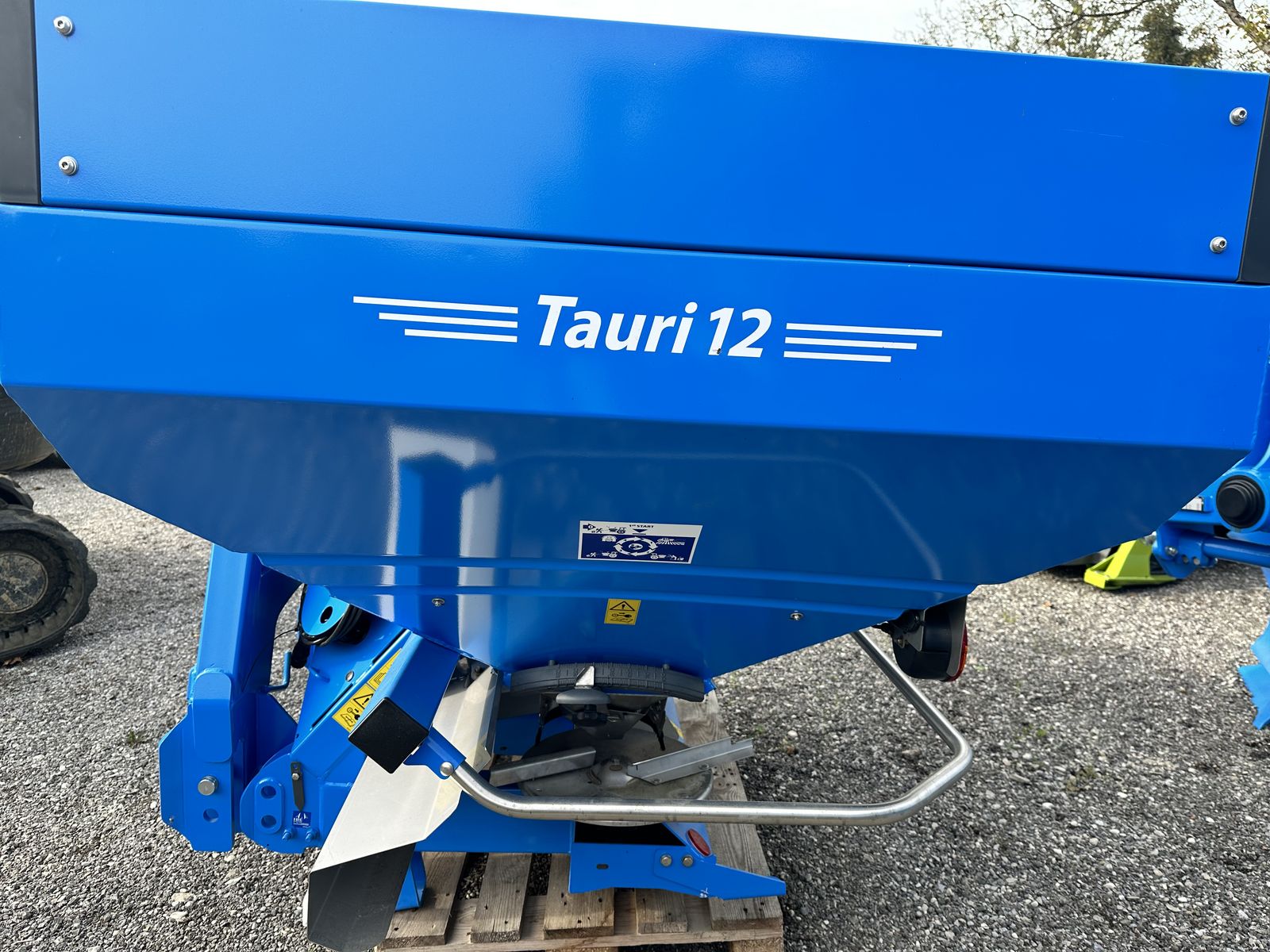 Lemken TAURI 12 / 2150 3