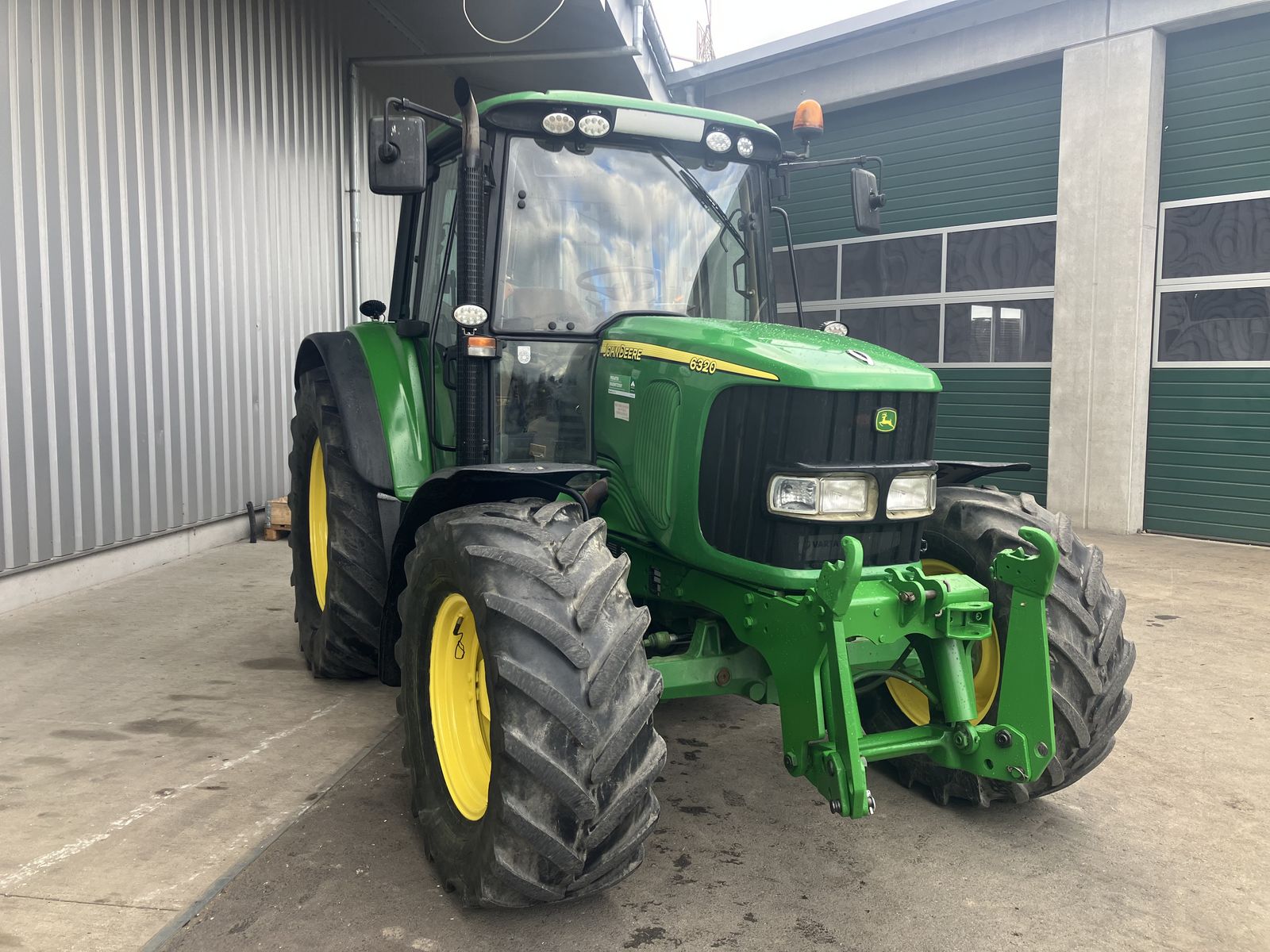 John Deere 6320 Premium 1