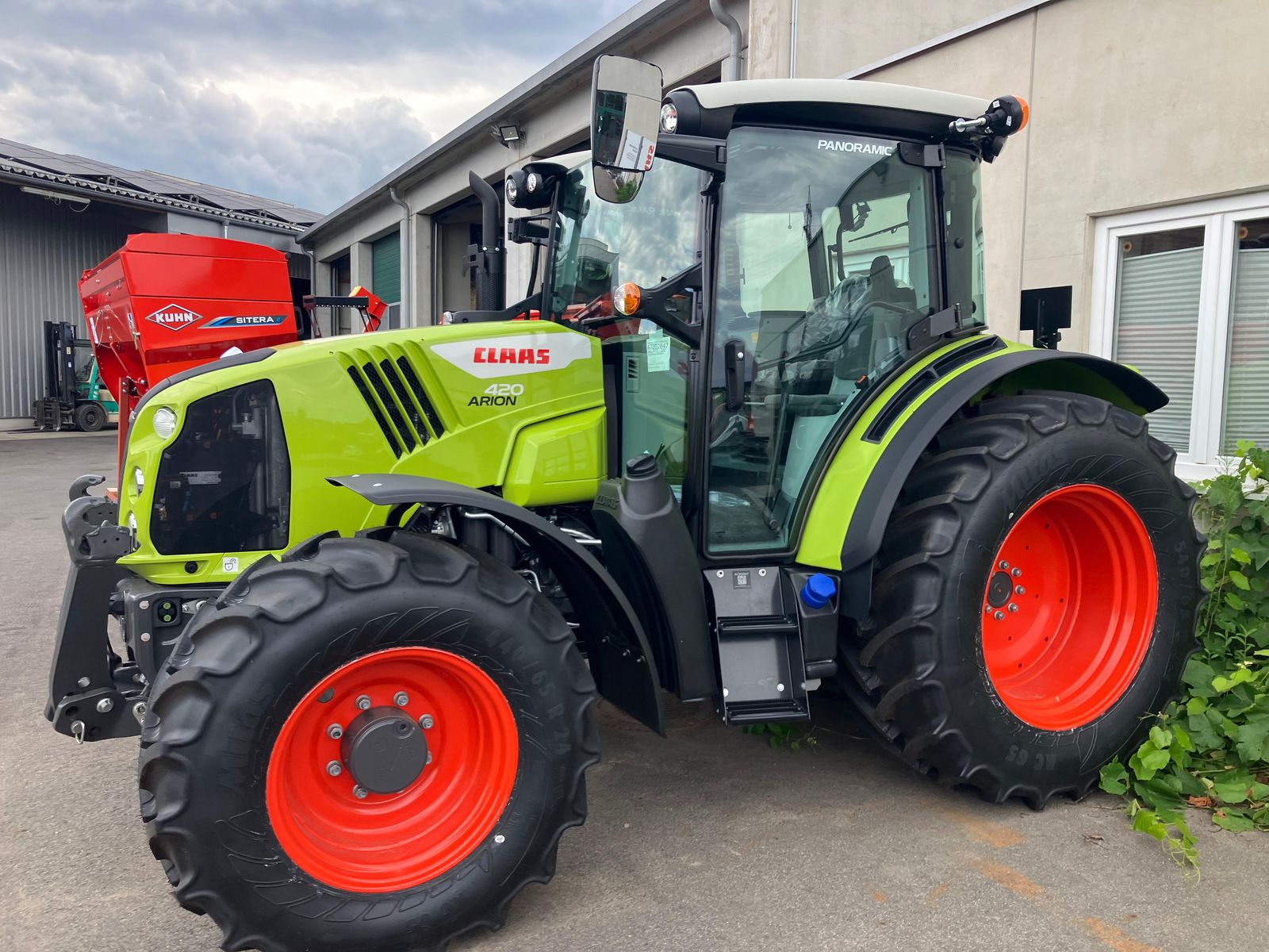 Claas Arion 420 Stage V (CIS) 2