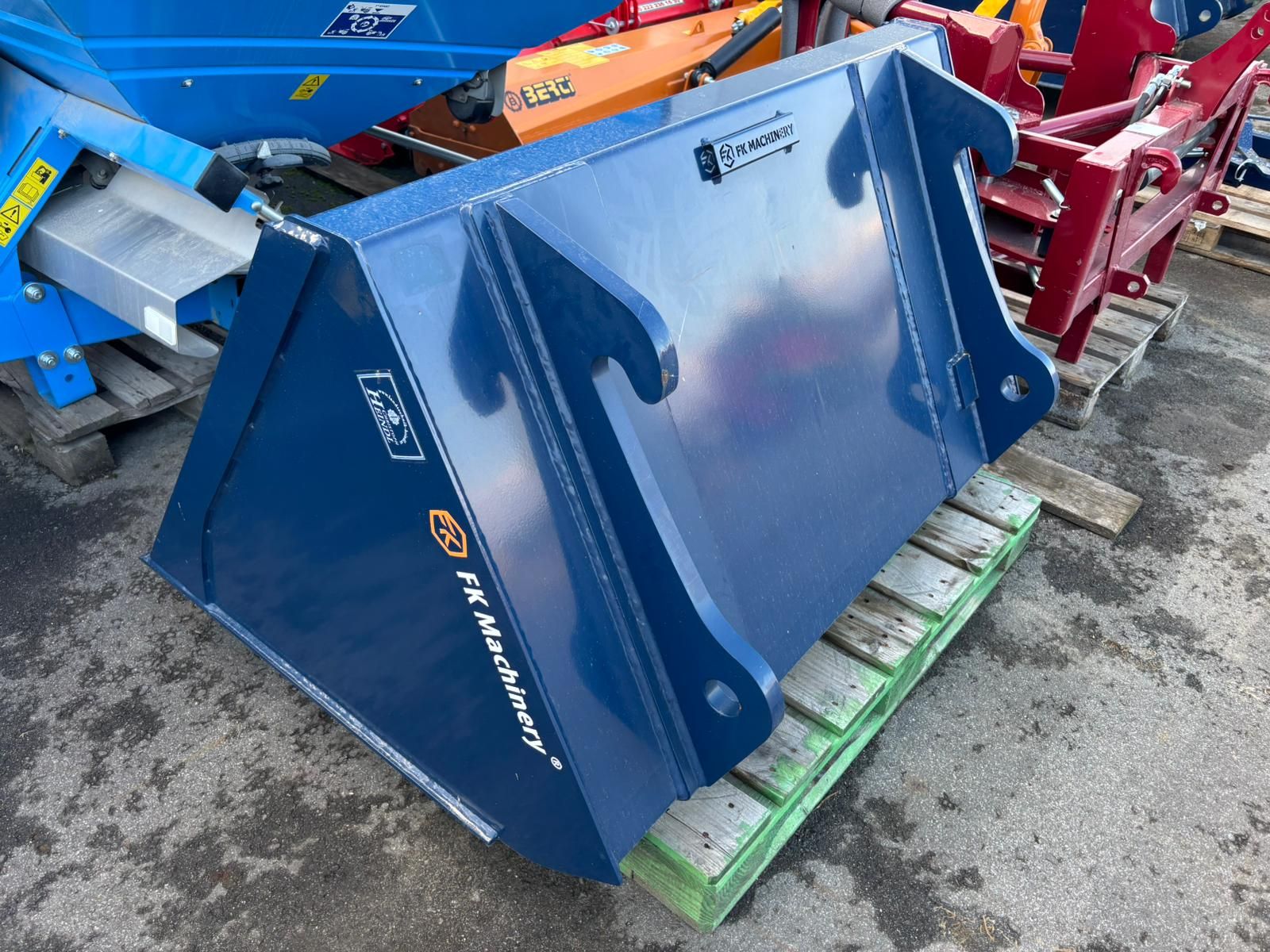 FK Maschinery Schwergutschaufel 140cm 2