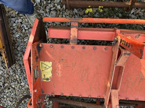 Kuhn HRB 302 D