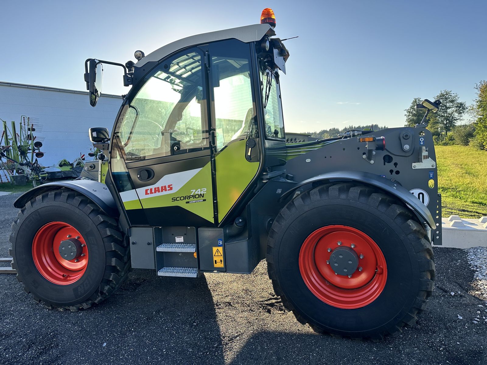 Claas Scorpion 742 3