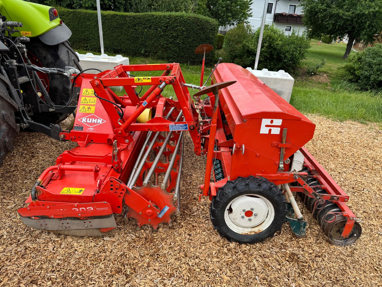 Kuhn HRB 302 D-A 1
