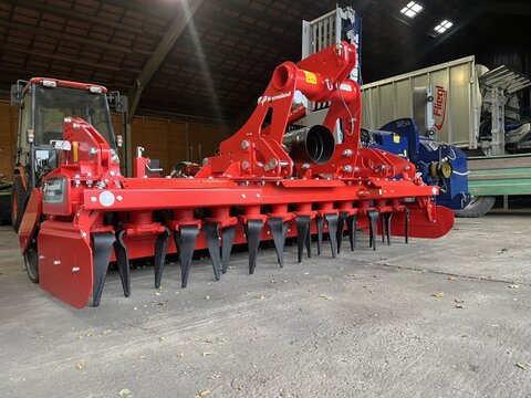 Kverneland Power Harrow 2