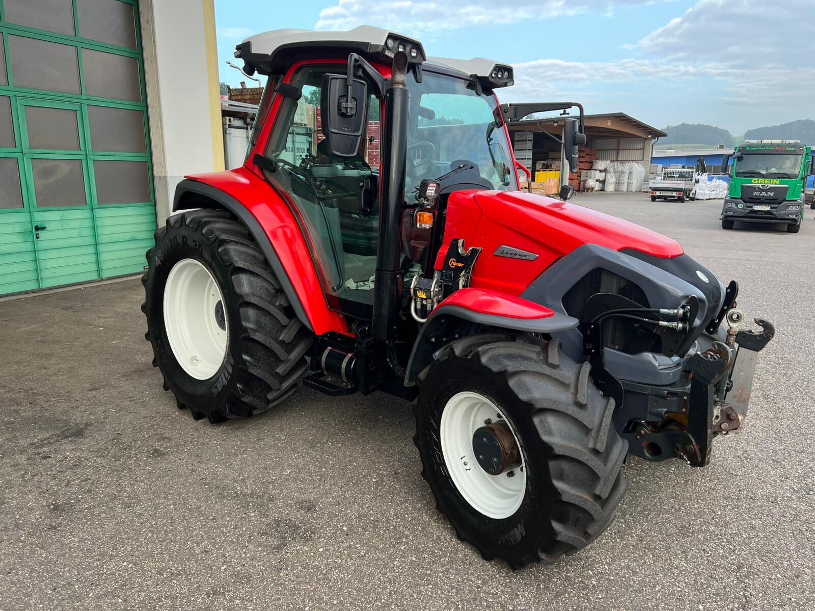 Lindner Lintrac 100 2