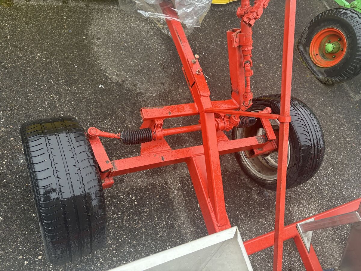 Düngestreuwagen für Mais 3