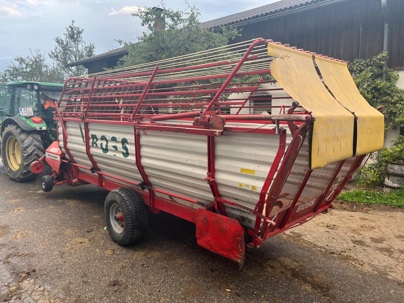 Pöttinger Boss 2 Tieflader 3