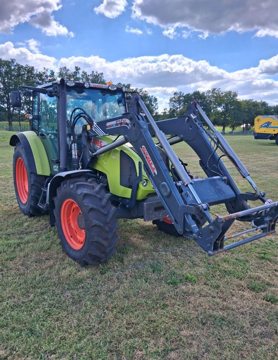 Claas Axos 320 3