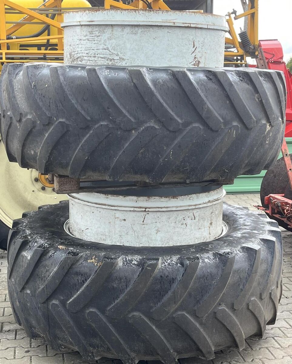 Michelin 650/65 R42 1