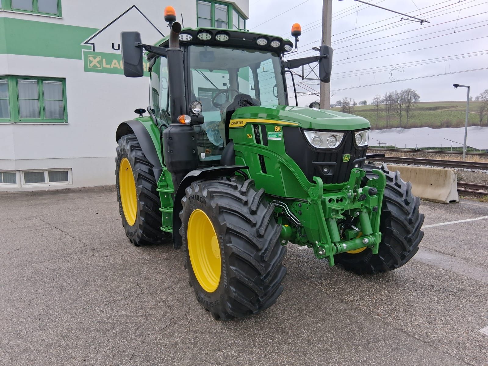 John Deere 6R150 3