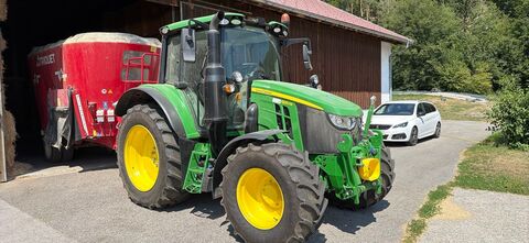 John Deere 6120M