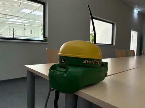 John Deere StarFire 3000