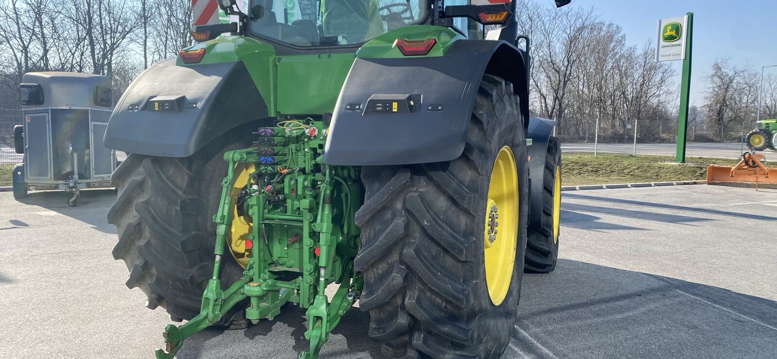 John Deere 7R 330 3