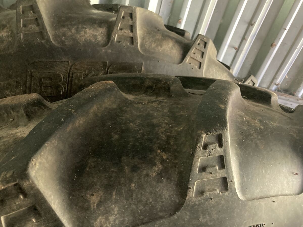 Case Steyr 270/95R48 270/95R32 3