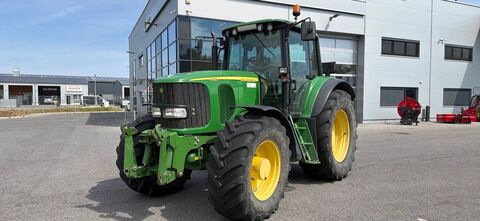 John Deere 6920