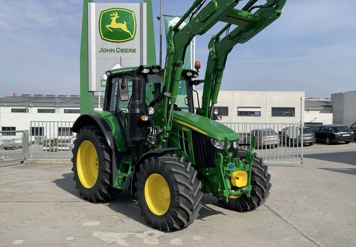 John Deere 6120M 2