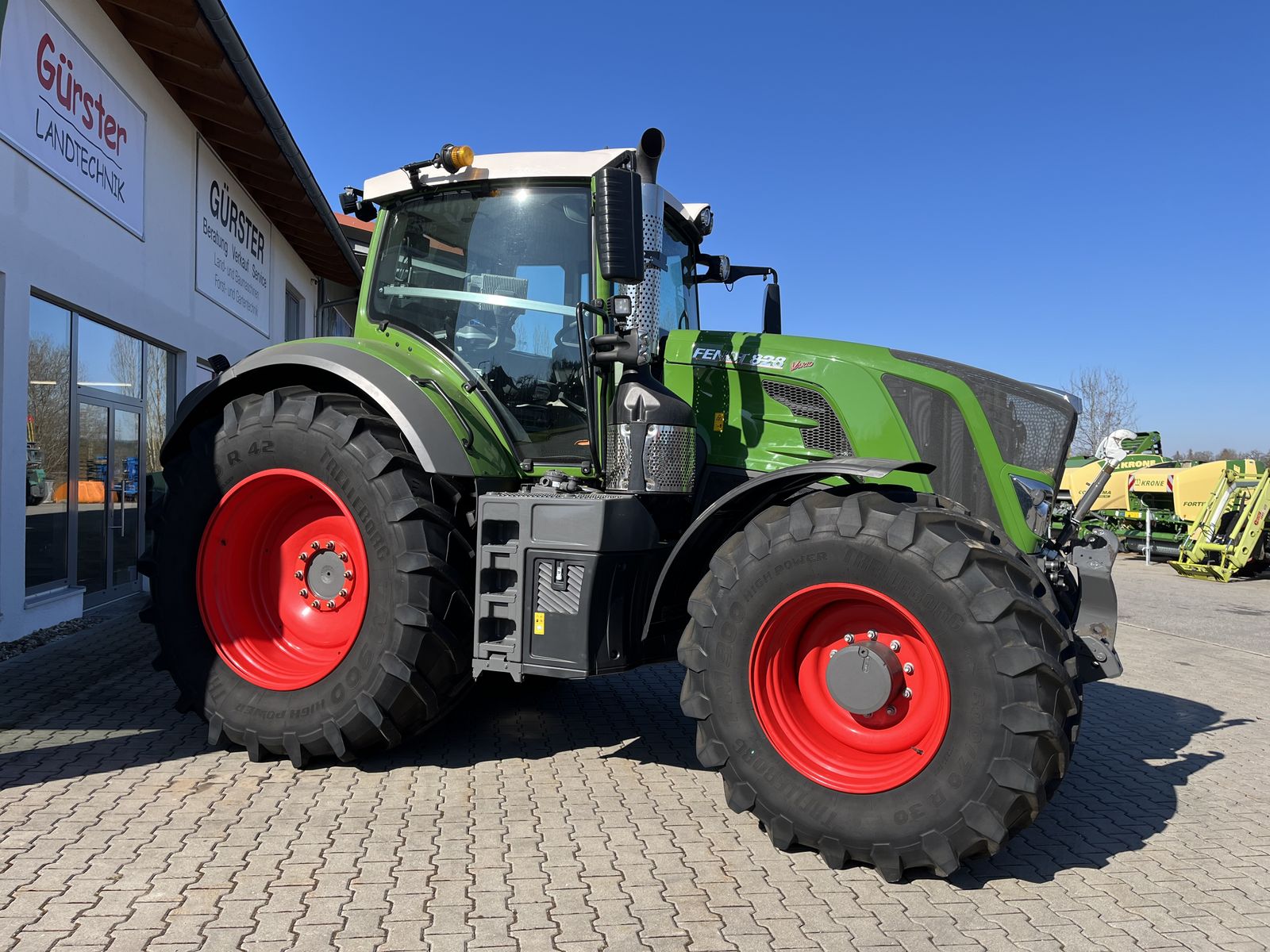 Fendt 828 Vario Profi+ 2