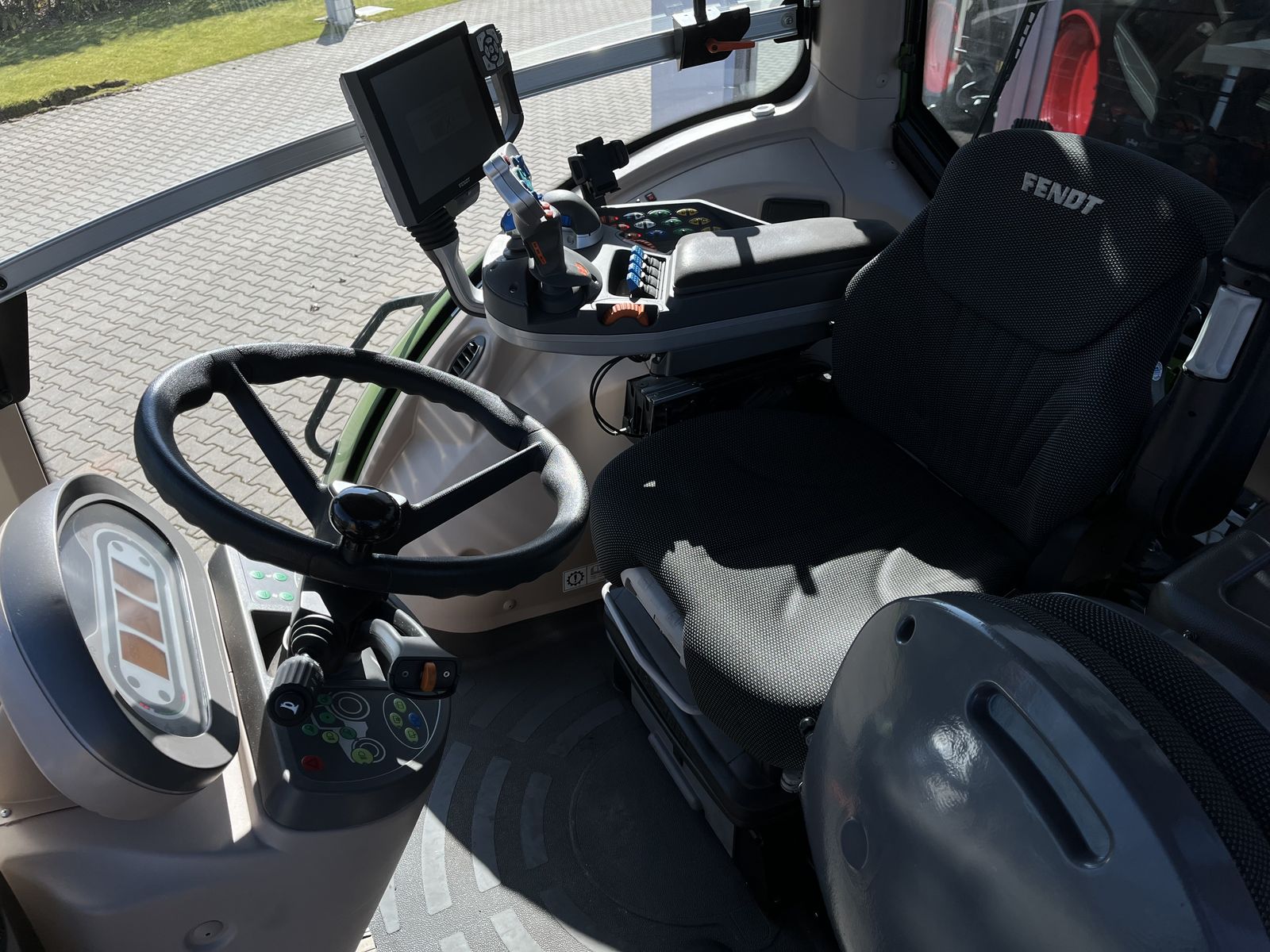 Fendt 828 Vario Profi+ 3