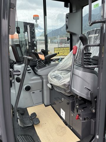 Doosan DX27z-7