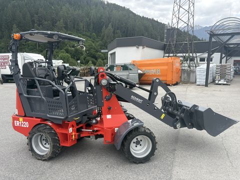 Rovant HL 1220 D Hoflader – kompakt, wendig & kraftvoll