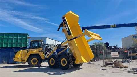 Komatsu HM 300-5 neu