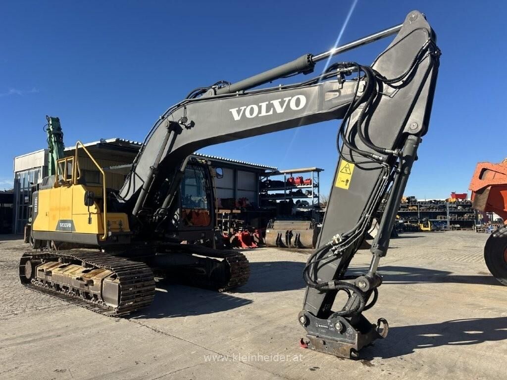 Volvo EC 220 EL 2