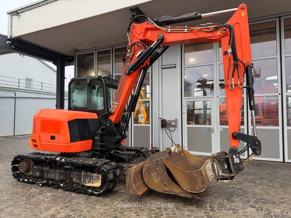 JCB 86 C-1 Powertilt 2