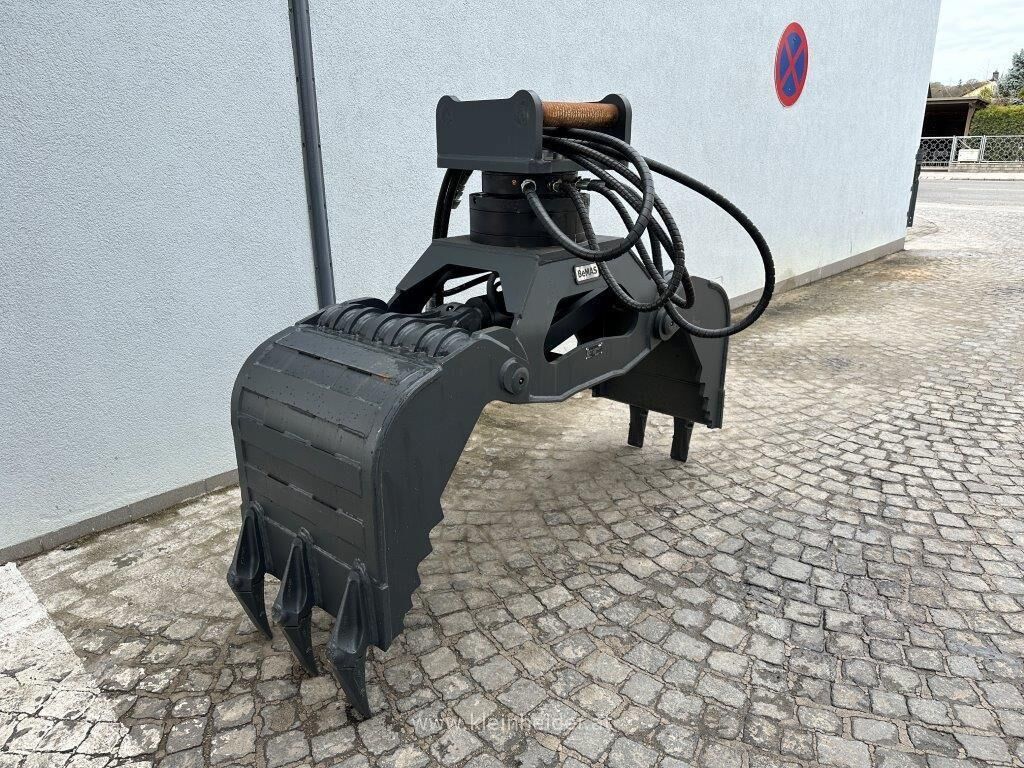 Greifer Menzi Muck UG 15 M18 2