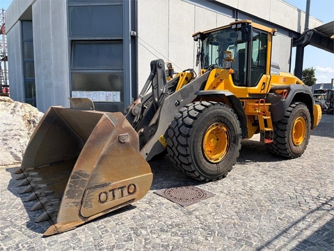 Volvo L 110 H + SW + Waage