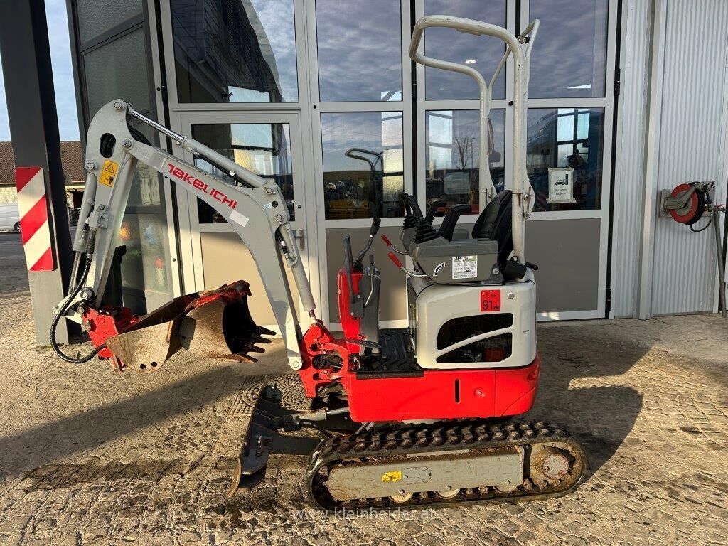 Takeuchi TB 210 R 3