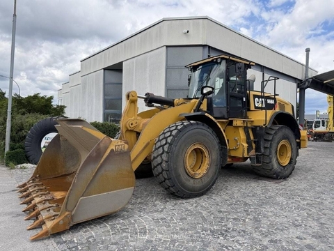 CAT 966 M