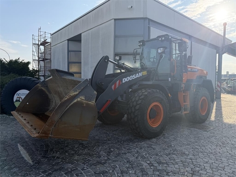 Doosan DL 200-7
