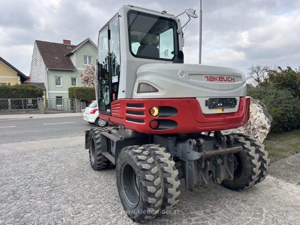 Takeuchi TB 295 W Powertilt 2