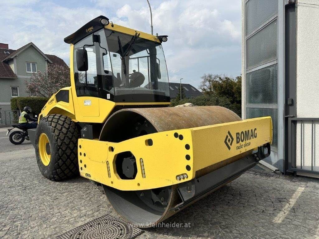 Bomag BW 213 D-5 3