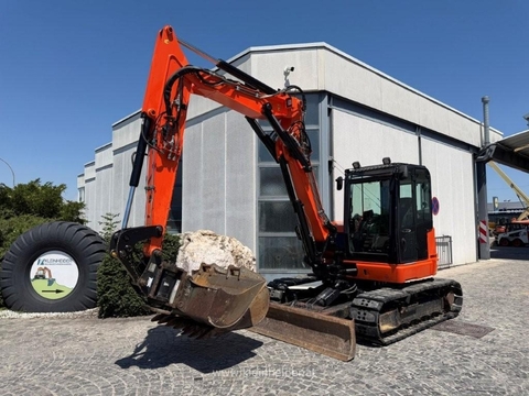 JCB 86 C-1 Powertilt
