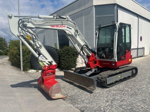 Takeuchi TB 260 Powertilt