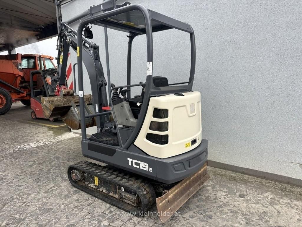 Yanmar TC 19-2 Powertilt 3